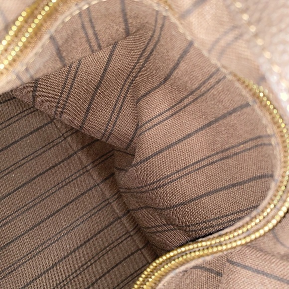 Louis Vuitton Brown Audacieuse GM tote bag - Picture 8 of 15